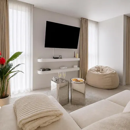 Elegant T3 Vue, Stade De France & Tour Eiffel Apartment